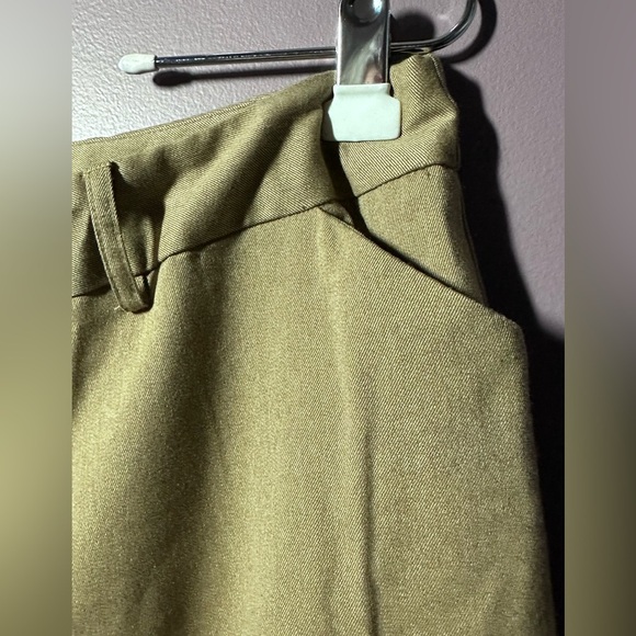 Women’s Nine & Co Tan Dress Pants - Picture 4 of 5